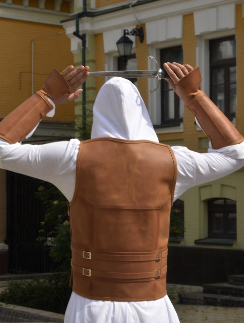 LEATHER ASSASSIN ARMOR: VEST AND BRACERS  Armure fantaisie